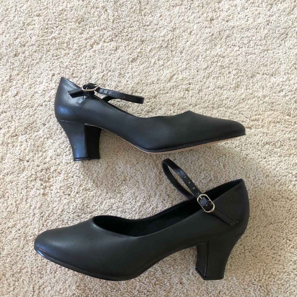 So Danca dance performance shoes,size 8 wide, 2 inch heel - Picture 3 of 6
